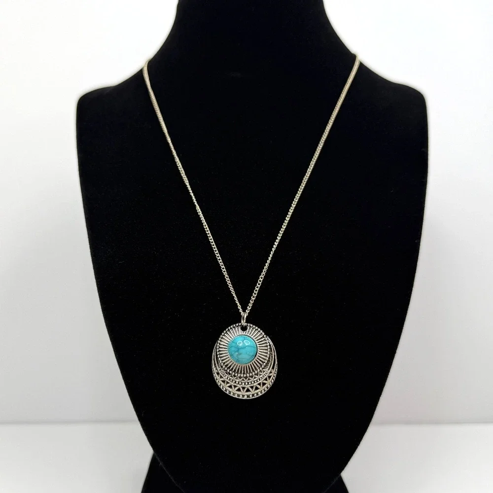 Turquoise Acrylic Cabochon Stone Medallion Pendant Necklace Silver Tone Jewelry